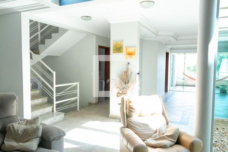 Casa à venda com 400m², 4 quartos e 5 vagas Casa à venda com 400m², 4 quartos e 5 vagasJardim de Inverno