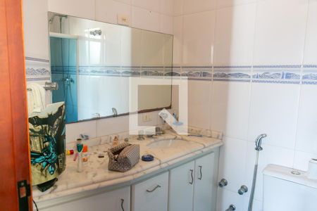 Casa à venda com 400m², 4 quartos e 5 vagas Casa à venda com 400m², 4 quartos e 5 vagasBanheiro 2