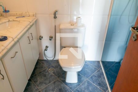 Casa à venda com 400m², 4 quartos e 5 vagas Casa à venda com 400m², 4 quartos e 5 vagasBanheiro 2