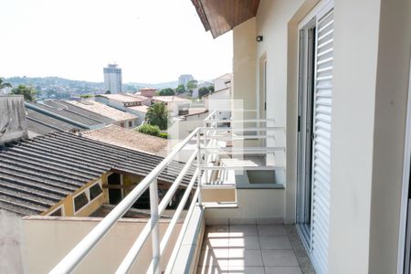 Casa à venda com 400m², 4 quartos e 5 vagas Casa à venda com 400m², 4 quartos e 5 vagasVaranda - quartos 3 e 4