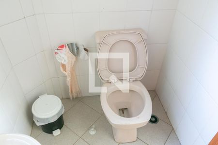 Casa à venda com 400m², 4 quartos e 5 vagas Casa à venda com 400m², 4 quartos e 5 vagasBanheiro do Quarto 5