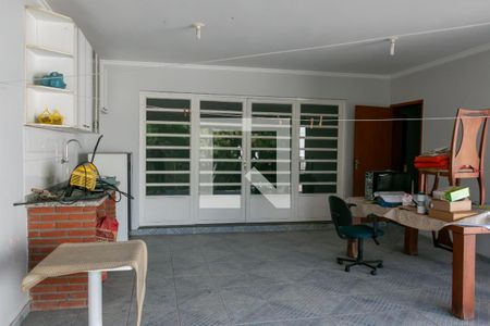 Casa à venda com 400m², 4 quartos e 5 vagas Casa à venda com 400m², 4 quartos e 5 vagasChurrasqueira