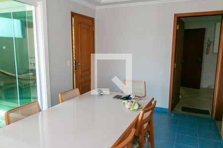 Casa à venda com 400m², 4 quartos e 5 vagas Casa à venda com 400m², 4 quartos e 5 vagasCozinha