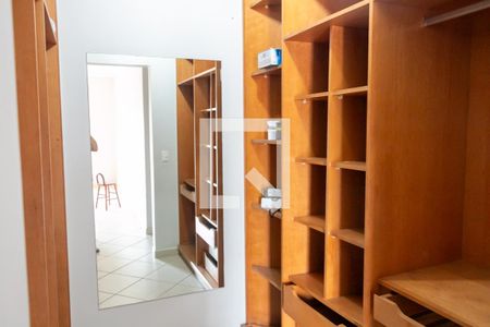 Casa à venda com 400m², 4 quartos e 5 vagas Casa à venda com 400m², 4 quartos e 5 vagasCloset da Suíte