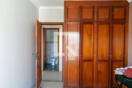 Casa à venda com 400m², 4 quartos e 5 vagas Casa à venda com 400m², 4 quartos e 5 vagasQuarto 4