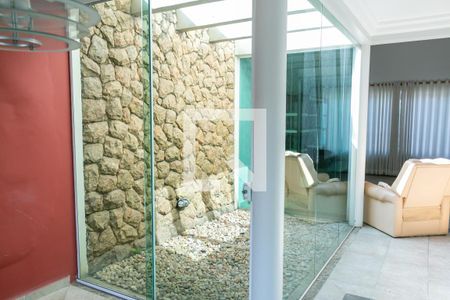 Casa à venda com 400m², 4 quartos e 5 vagas Casa à venda com 400m², 4 quartos e 5 vagasJardim de Inverno