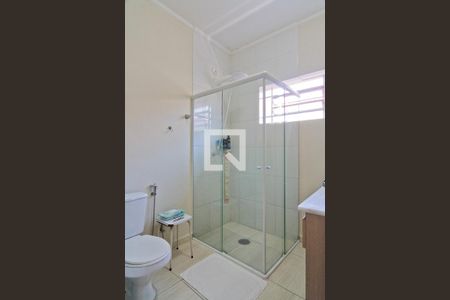 Casa à venda com 131m², 2 quartos e 2 vagasBanheiro