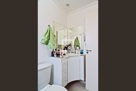 Casa à venda com 131m², 2 quartos e 2 vagasBanheiro da Suíte