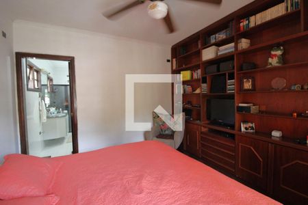 Casa à venda com 360m², 4 quartos e 6 vagasSuíte 2