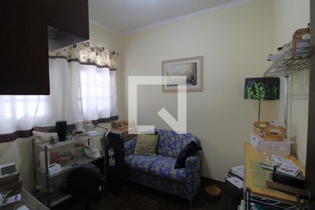 Casa à venda com 360m², 4 quartos e 6 vagasQuarto de serviço