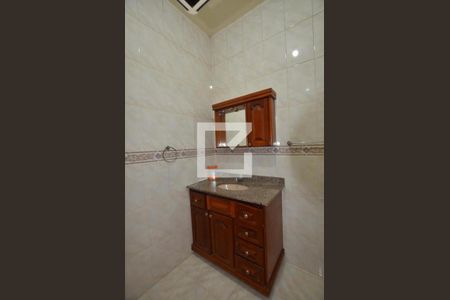 Casa para alugar com 250m², 4 quartos e 5 vagasBanheiro da Suite