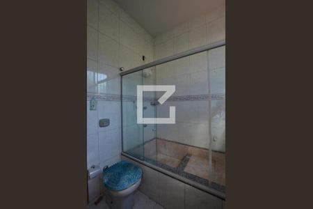 Casa para alugar com 250m², 4 quartos e 5 vagasBanheiro Social