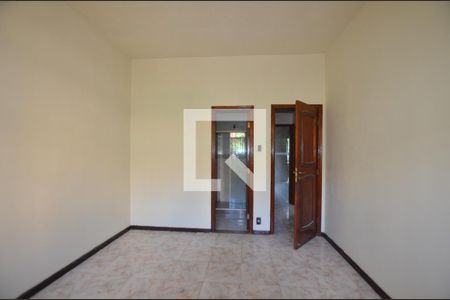 Casa para alugar com 250m², 4 quartos e 5 vagasQuarto 1 Suite