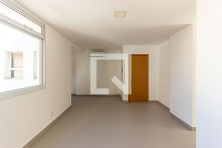 Sala de apartamento para alugar com 3 quartos, 77m² em República, São Paulo
