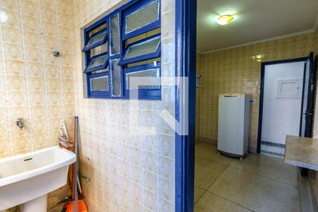 Lavanderia de apartamento para alugar com 1 quarto, 56m² em Nova Mirim, Praia Grande