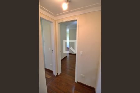 Apartamento à venda com 180m², 4 quartos e 4 vagas Apartamento à venda com 180m², 4 quartos e 4 vagasCorredor