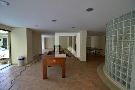 Apartamento à venda com 180m², 4 quartos e 4 vagas Apartamento à venda com 180m², 4 quartos e 4 vagasSala de Jogos