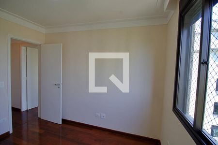 Apartamento à venda com 180m², 4 quartos e 4 vagas Apartamento à venda com 180m², 4 quartos e 4 vagasQuarto 2
