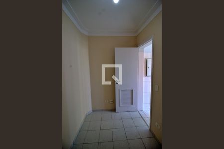 Apartamento à venda com 180m², 4 quartos e 4 vagas Apartamento à venda com 180m², 4 quartos e 4 vagasQuarto de Serviço