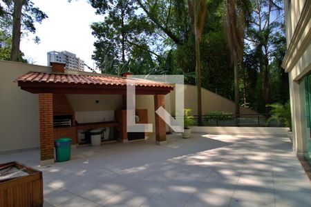 Apartamento à venda com 180m², 4 quartos e 4 vagas Apartamento à venda com 180m², 4 quartos e 4 vagasÁrea comum - Churrasqueira