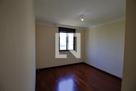 Apartamento à venda com 180m², 4 quartos e 4 vagas Apartamento à venda com 180m², 4 quartos e 4 vagasSuíte 4
