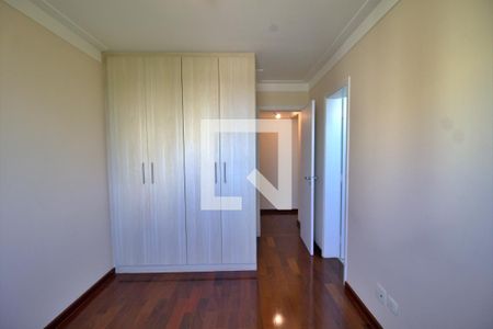Apartamento à venda com 180m², 4 quartos e 4 vagas Apartamento à venda com 180m², 4 quartos e 4 vagasSuíte 3