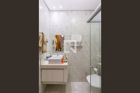 Casa à venda com 149m², 3 quartos e 2 vagas Casa à venda com 149m², 3 quartos e 2 vagasBanheiro Social