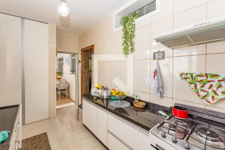 Casa à venda com 149m², 3 quartos e 2 vagas Casa à venda com 149m², 3 quartos e 2 vagasCozinha