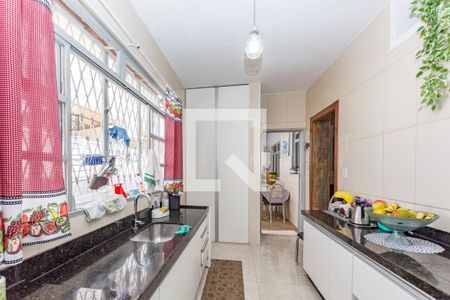 Casa à venda com 149m², 3 quartos e 2 vagas Casa à venda com 149m², 3 quartos e 2 vagasCozinha