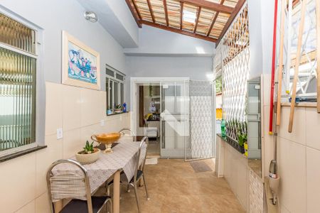 Casa à venda com 149m², 3 quartos e 2 vagas Casa à venda com 149m², 3 quartos e 2 vagasÁrea de Serviço