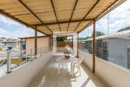 Casa à venda com 149m², 3 quartos e 2 vagas Casa à venda com 149m², 3 quartos e 2 vagasVaranda