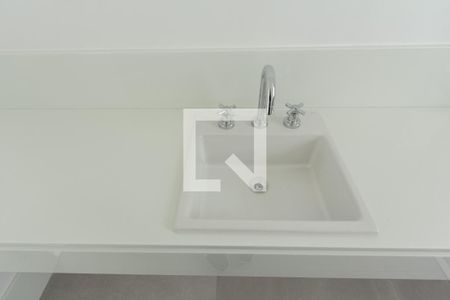 Apartamento à venda com 374m², 5 quartos e 5 vagasBanheiro da Suíte 3