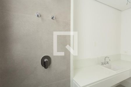 Apartamento à venda com 374m², 5 quartos e 5 vagasBanheiro da Suíte 2