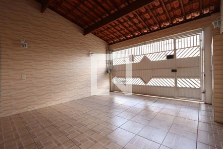 Casa à venda com 125m², 3 quartos e 2 vagasÁrea Externa