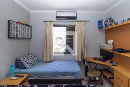 Quarto 1 de casa à venda com 3 quartos, 300m² em Jardim Cotiana, São Paulo