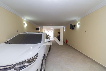 Casa à venda com 300m², 3 quartos e 6 vagasGaragem