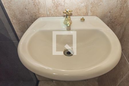 Casa à venda com 300m², 3 quartos e 6 vagasBanheiro 2