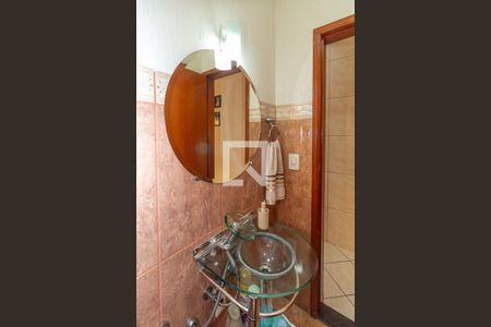 Casa à venda com 300m², 3 quartos e 6 vagasBanheiro 3