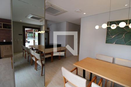 Apartamento para alugar com 63m², 2 quartos e 1 vagaÁrea comum - Salão de festas