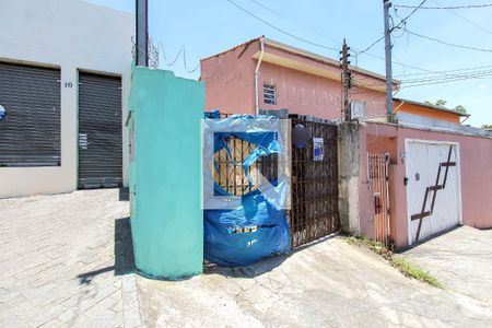 Casa para alugar com 17m², 1 quarto e 1 vaga Casa para alugar com 17m², 1 quarto e 1 vagaFachada
