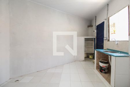 Cozinha de casa para alugar com 1 quarto, 17m² em Vila Bertioga, São Paulo