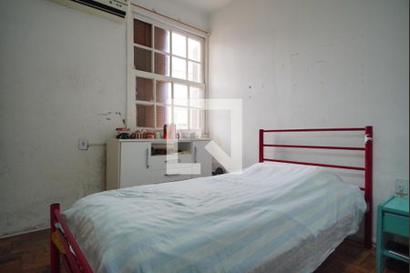 Quarto 1 de apartamento à venda com 3 quartos, 60m² em Navegantes, Porto Alegre