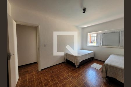 Casa à venda com 188m², 4 quartos e 4 vagas Casa à venda com 188m², 4 quartos e 4 vagasQuarto 2