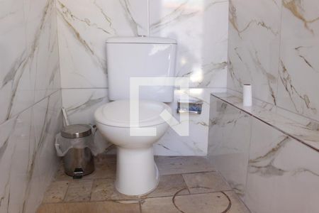 Casa à venda com 188m², 4 quartos e 4 vagasBanheiro Externo