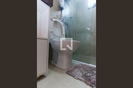 Casa para alugar com 120m², 2 quartos e 2 vagasBanheiro da Suíte 2