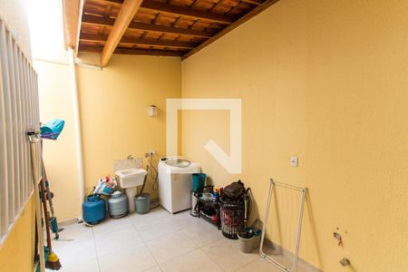Casa para alugar com 120m², 2 quartos e 2 vagasÁrea de Serviço