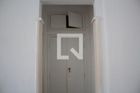 Apartamento à venda com 90m², 2 quartos e sem vaga Apartamento à venda com 90m², 2 quartos e sem vagaCorredor 2 - Armário