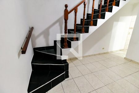 Escada acesso quartos de casa à venda com 4 quartos, 160m² em Jardim Irapua, Taboão da Serra