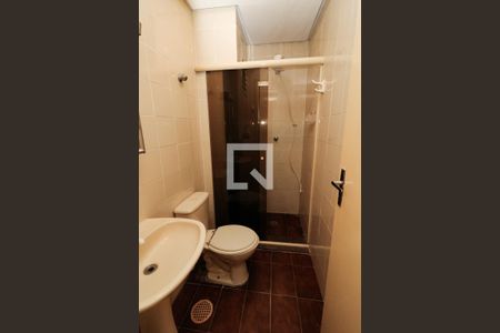 Banheiro de kitnet/studio para alugar com 1 quarto, 50m² em Cidade Baixa, Porto Alegre