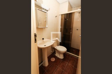 Banheiro de kitnet/studio para alugar com 1 quarto, 50m² em Cidade Baixa, Porto Alegre
